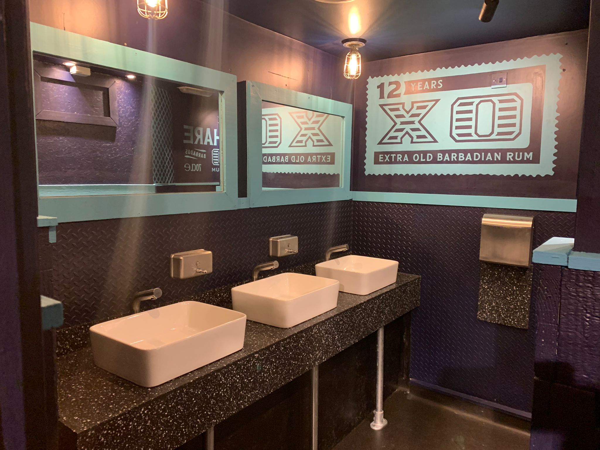Bathroom worktop