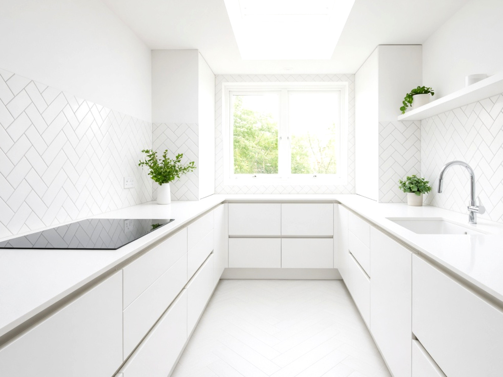 circled circled kitchen scene 1